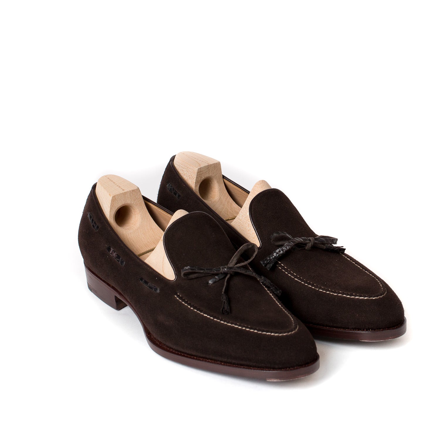 Loop-Loafer "Croc-Tassel" aus dunkelbraunem Rauhleder - reine Handarbeit